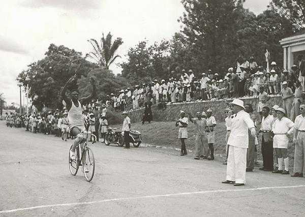 1952, Nyong et Sanaga, Cameroun. Auteur anonyme. FR ANOM 30Fi66/4