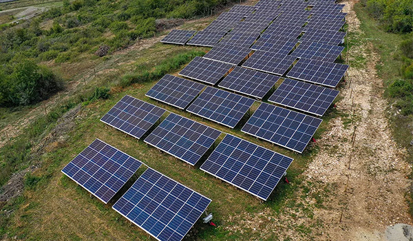 centrale photoviltaïque fil d'hom