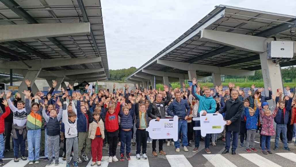 photo de l'inauguration des ombrières de la Glèbe