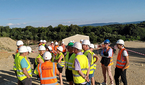 vue du champ qui va accueillir le parc solaire
