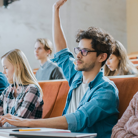 Deux concours à destination des assistants de langue