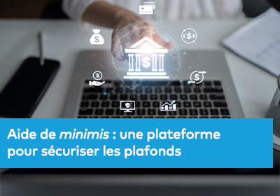 Main d’une personne utilisant un ordinateur portable, avec des icônes numériques représentant un bâtiment institutionnel, de l’argent et des symboles financiers en surimpression.