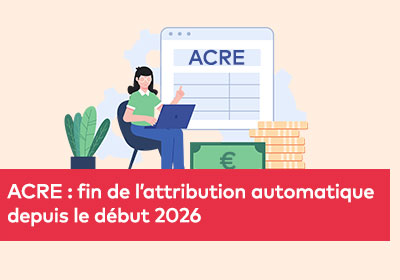 Illustration d’une femme assise avec un ordinateur portable devant une interface administrative, entourée de pièces et de billets.