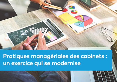 Un homme d'affaires fait une présentation à ses collègues dans un cadre professionnel, illustrant le travail d'équipe, la collaboration et la stratégie en entreprise.