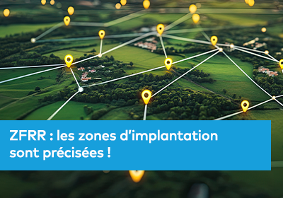 Vue aérienne de zones rurales avec des repères de géolocalisation reliés par des lignes blanches, illustrant un réseau de localisation sur un territoire vert